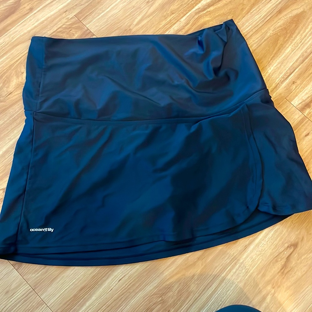 Maternity swimsuit skirted bottom size XXL EUC